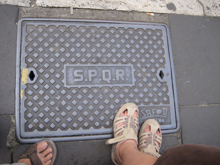 SPQR (Roman Street)